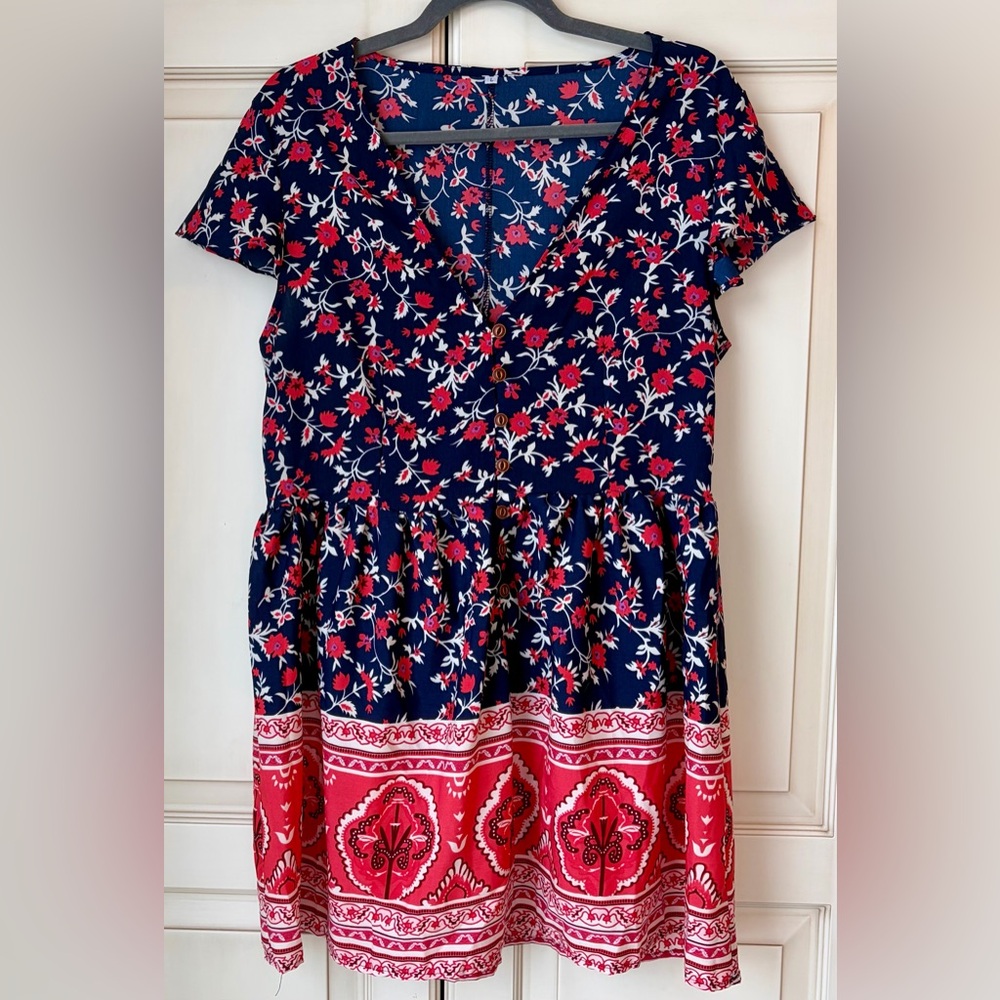 🍊 Zuliliy Floral Navy and Red Dress. Size Large.